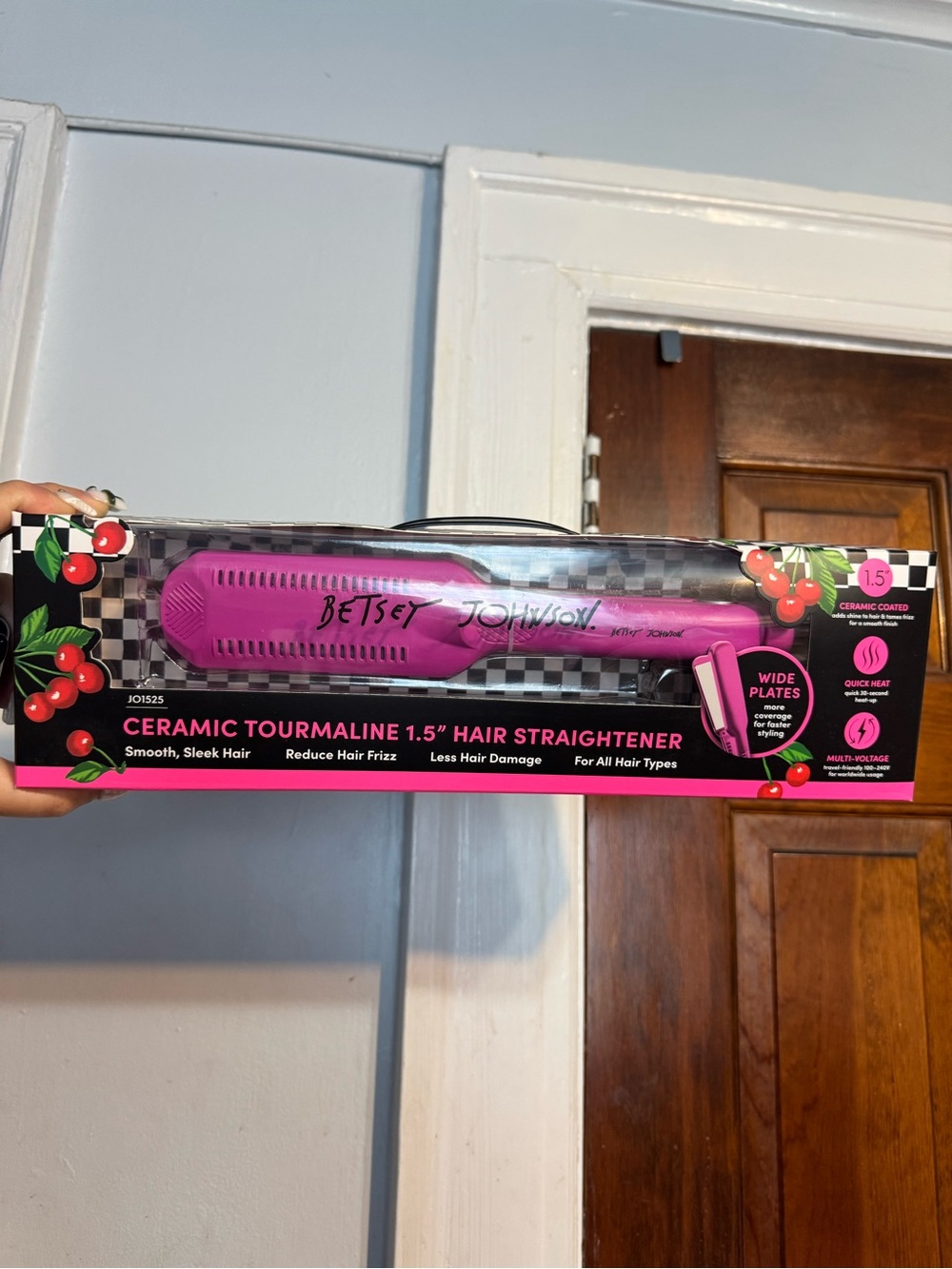 Betsey Johnson Hot Pink Wide Plate Ceramic Hair Straightener